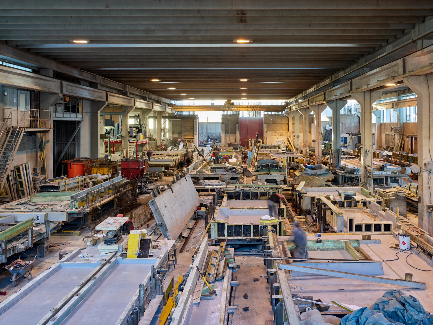 Vue générale de l’atelier de préfabrication Prelco